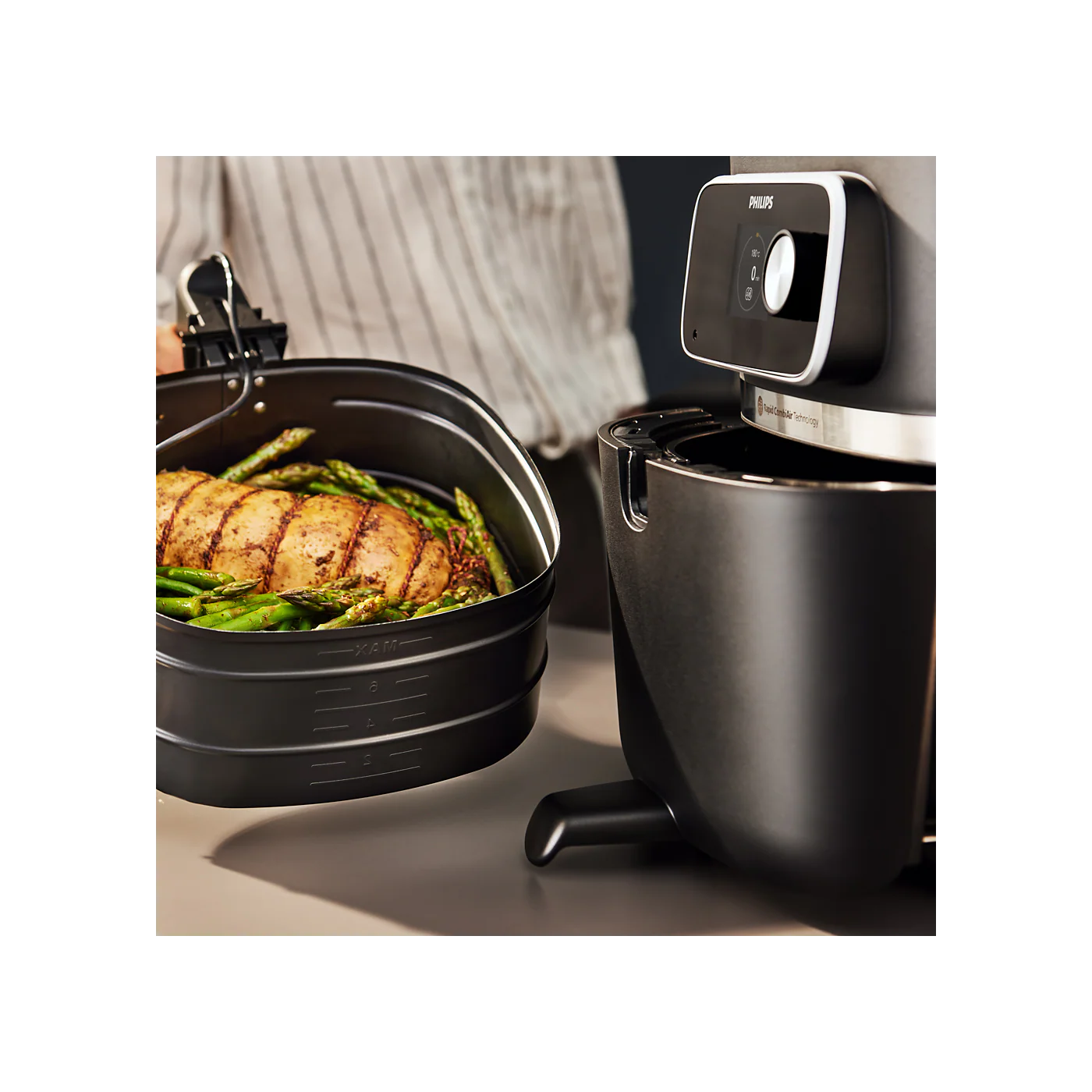 Philips XXL Connected Airfryer - 2200W - 2Kg/8.3L - Digital - Auto-cook programs - Black - HD9880/92 - Image 8