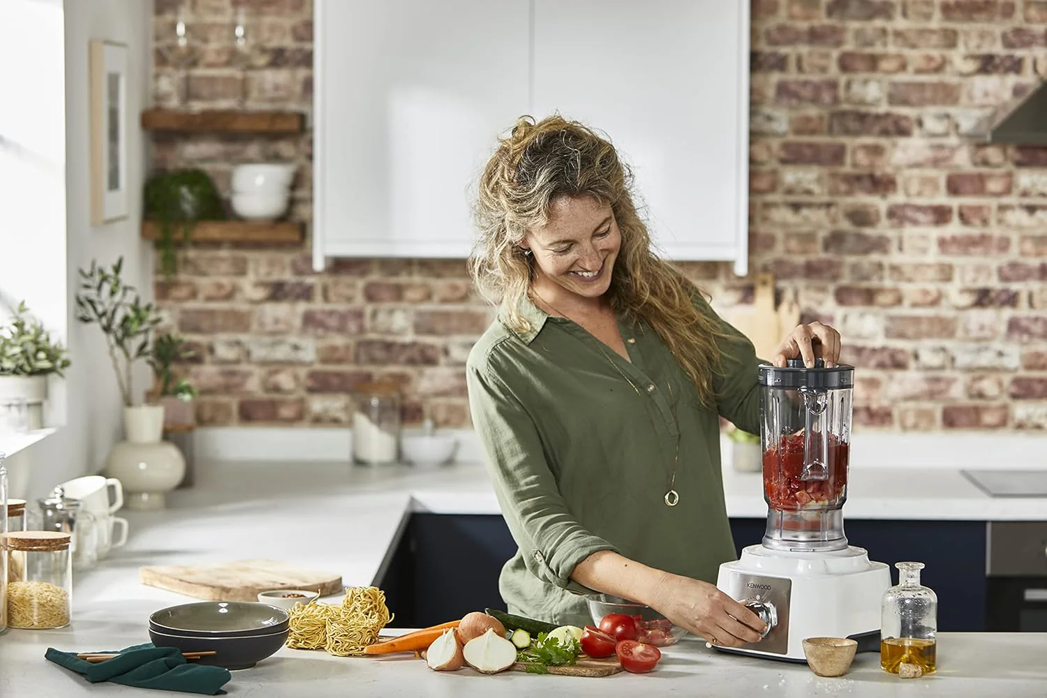 Kenwood Food Processor, 2.1 Liter, 1000 Watt, White - FDP65.400WH - Image 10