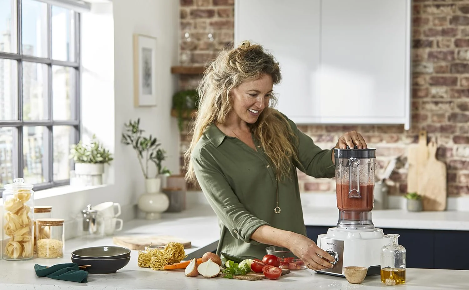 Kenwood Food Processor, 2.1 Liter, 1000 Watt, White - FDP65.400WH - Image 12