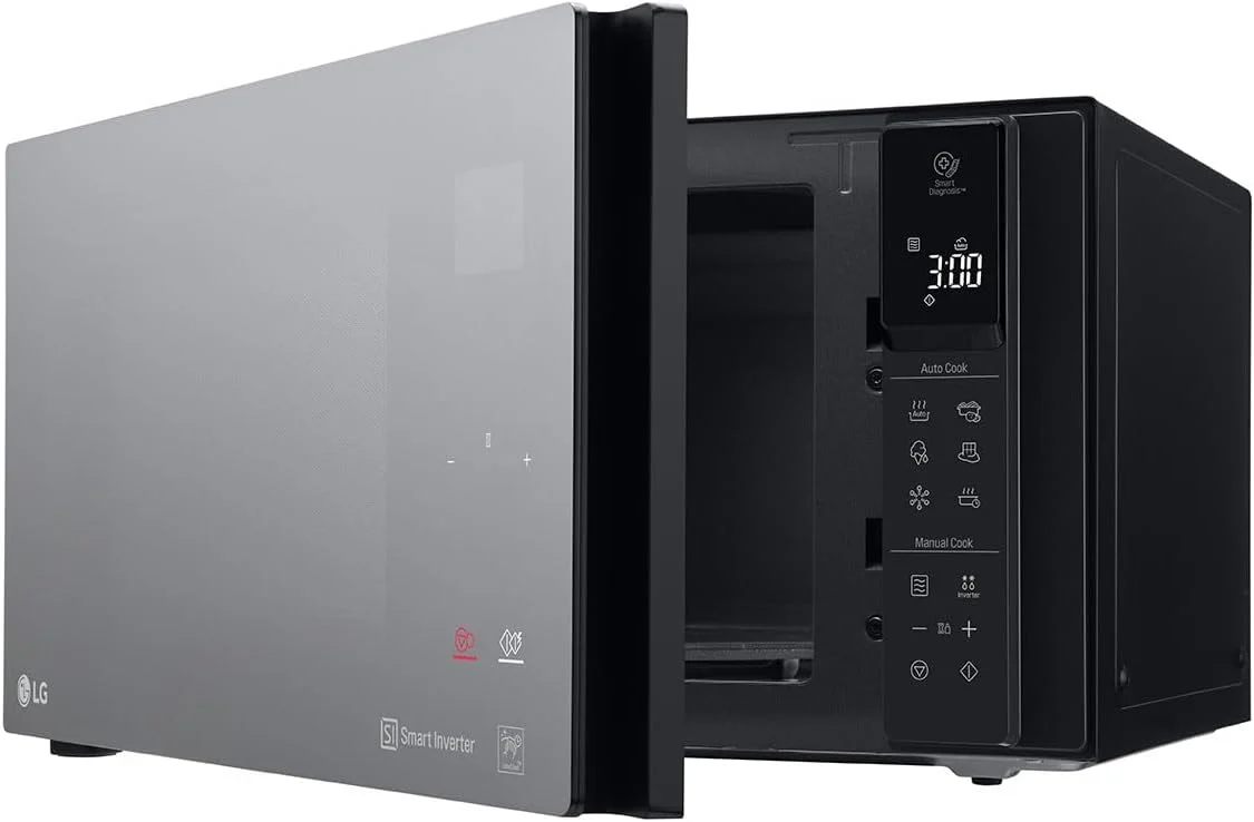 LG Microwave 42 Liters Fully Digital (MH8295DIS) Black - Image 3