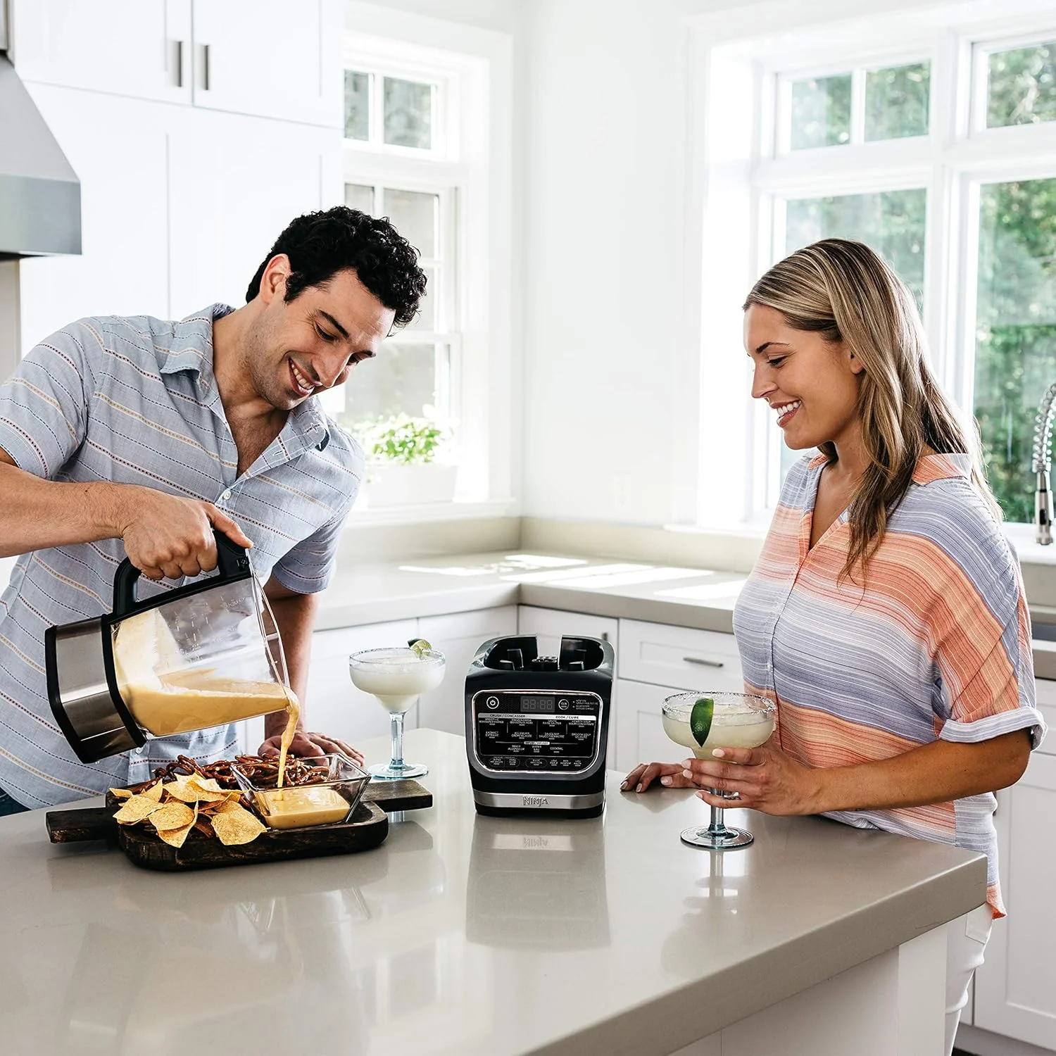 Ninja Foodie Countertop Blender with Attachments, 1.8 Liters, 1000W, Black and Silver - HB150 - Image 4