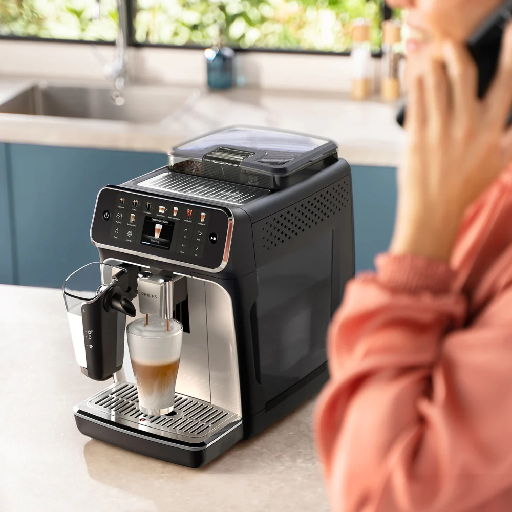 Philips EP5547/90 Fully Automatic Espresso Machine, LatteGo Milk System, AquaClean Filter, Stainless Steel, 1500 W, Black - Image 7